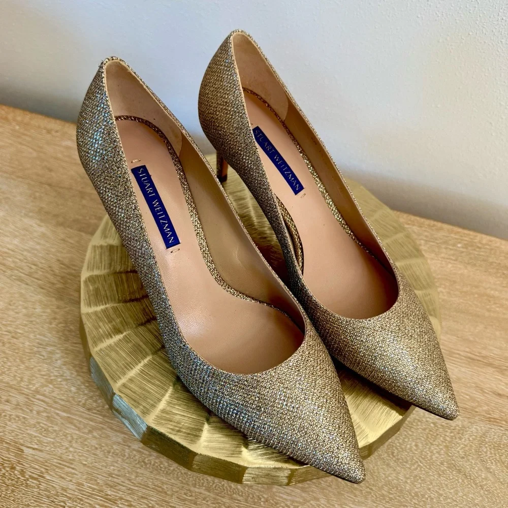 Stuart Weitzman Sparkly Gold Pump Heels - size 8
Never been worn. - Picture 5 of 8